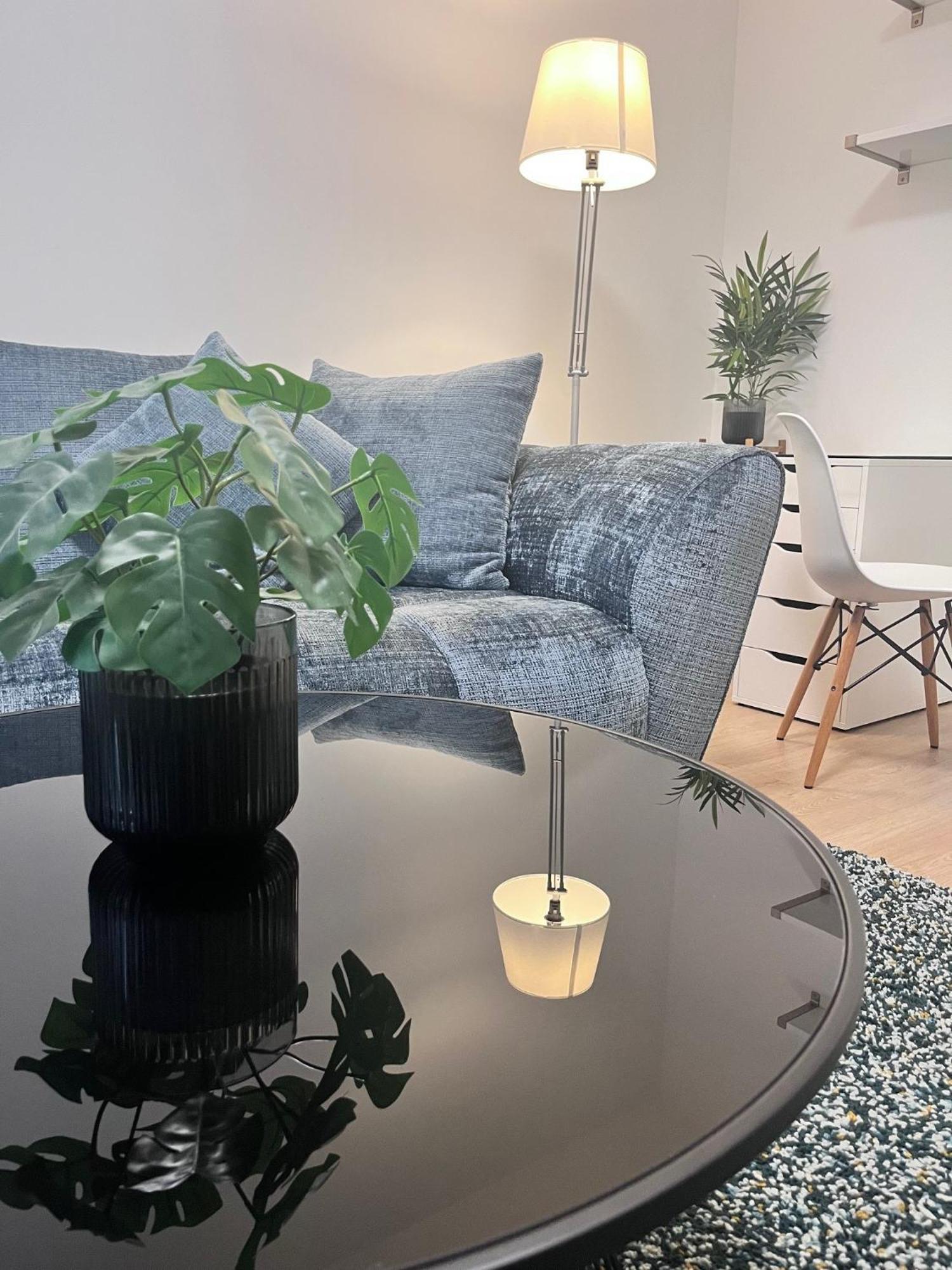 Raum2Go - No1 Modernes Ruhiges 2-Schlafzimmer Apartment City & Park Wiesbaden Esterno foto
