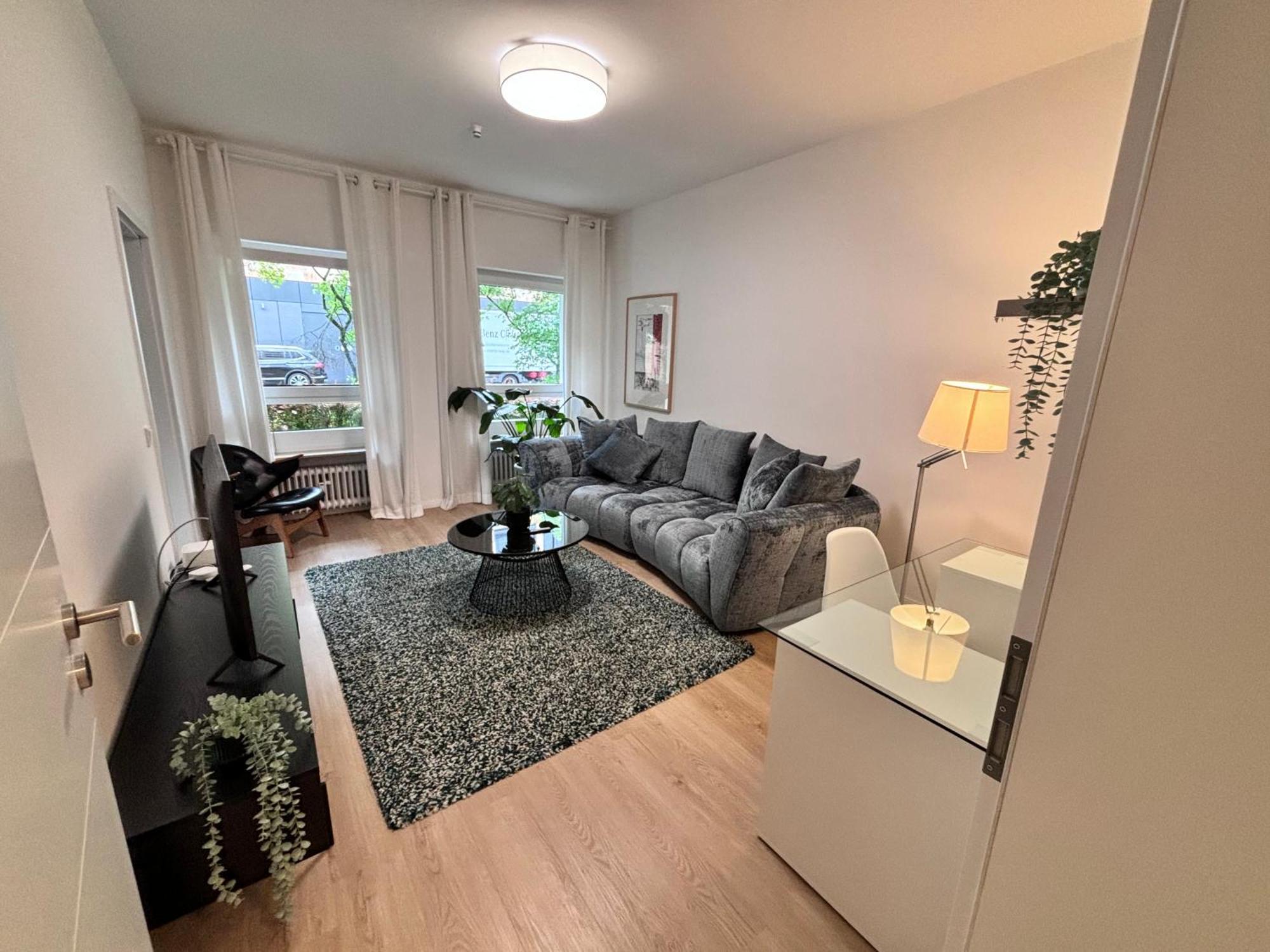 Raum2Go - No1 Modernes Ruhiges 2-Schlafzimmer Apartment City & Park Wiesbaden Esterno foto
